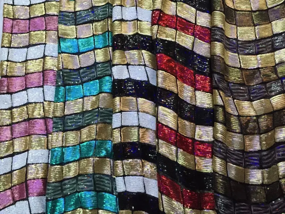 New French Nigerian sequins net lace African tulle mesh lace fabric high quality for party wedding dress 5yards/lot K-J0612
New French Nigerian sequins net lace African tulle mesh lace fabric high quality for party wedding dress 5yards/lot K-J0612
