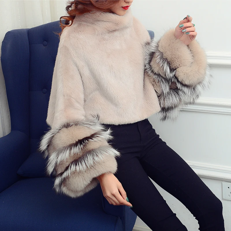 2021New Fashion Female Mink Coat Short Mink Fur Short Sleeve Head Cape Silver Fox Fur Coat
2021New Fashion Female Mink Coat Short Mink Fur Short Sleeve Head Cape Silver Fox Fur Coat