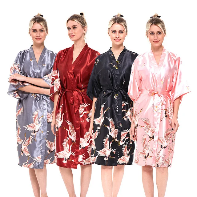 4 Colors Rayon Long Robe Women's Pajamas Sexy Bathrobe Dressing Gowns For Women Bride Bridesmaid Wedding Robes Sexy Sleepwear
4 Colors Rayon Long Robe Women's Pajamas Sexy Bathrobe Dressing Gowns For Women Bride Bridesmaid Wedding Robes Sexy Sleepwear