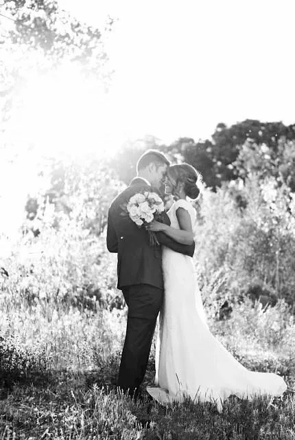 2021 Boho Mermaid Lace Vintage Wedding Dresses Custom Made Elegant V Neck Cap Sleeve Modest Wedding Gowns bridal gowns
2021 Boho Mermaid Lace Vintage Wedding Dresses Custom Made Elegant V Neck Cap Sleeve Modest Wedding Gowns bridal gowns