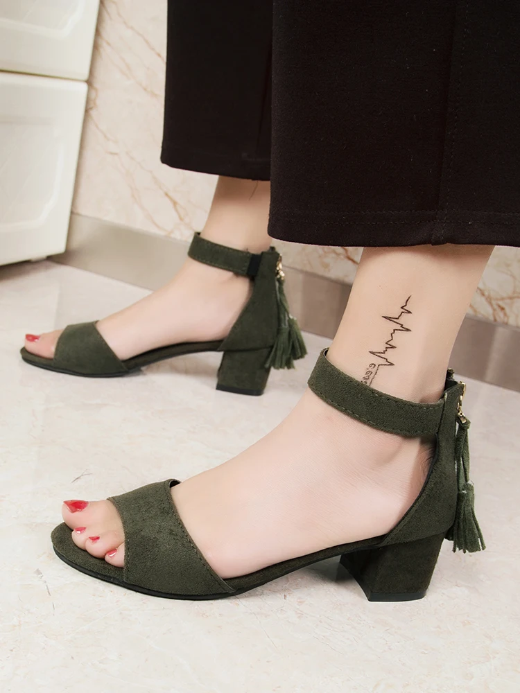 Classic Womens Sandals Summer High Heels Shoes Open Toe Woman Shoes Ankle Strap Pumps Fringe Cover Heels sandalias
Classic Womens Sandals Summer High Heels Shoes Open Toe Woman Shoes Ankle Strap Pumps Fringe Cover Heels sandalias