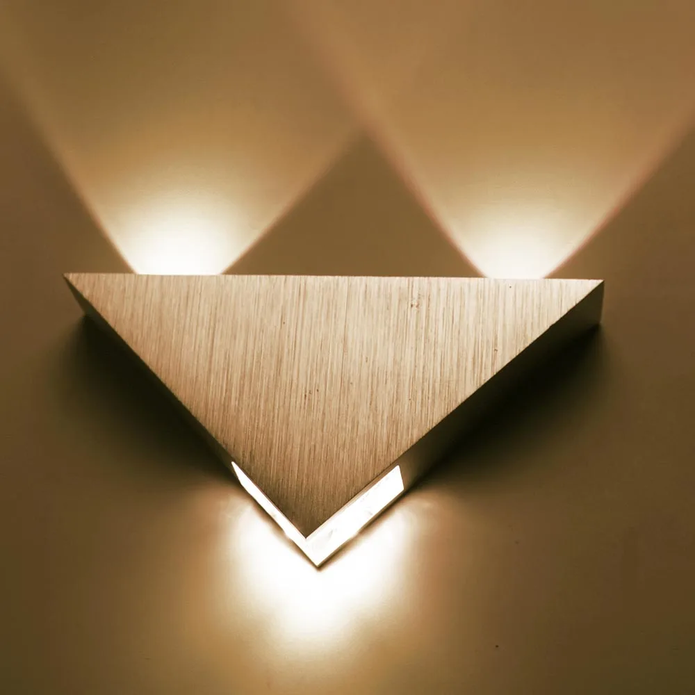 AC85-265V Modern Aluminum Triangle 3W led wall lamp For KTV bar corridor Home lighting indoor and outdoor decoration light IQ
AC85-265V Modern Aluminum Triangle 3W led wall lamp For KTV bar corridor Home lighting indoor and outdoor decoration light IQ
