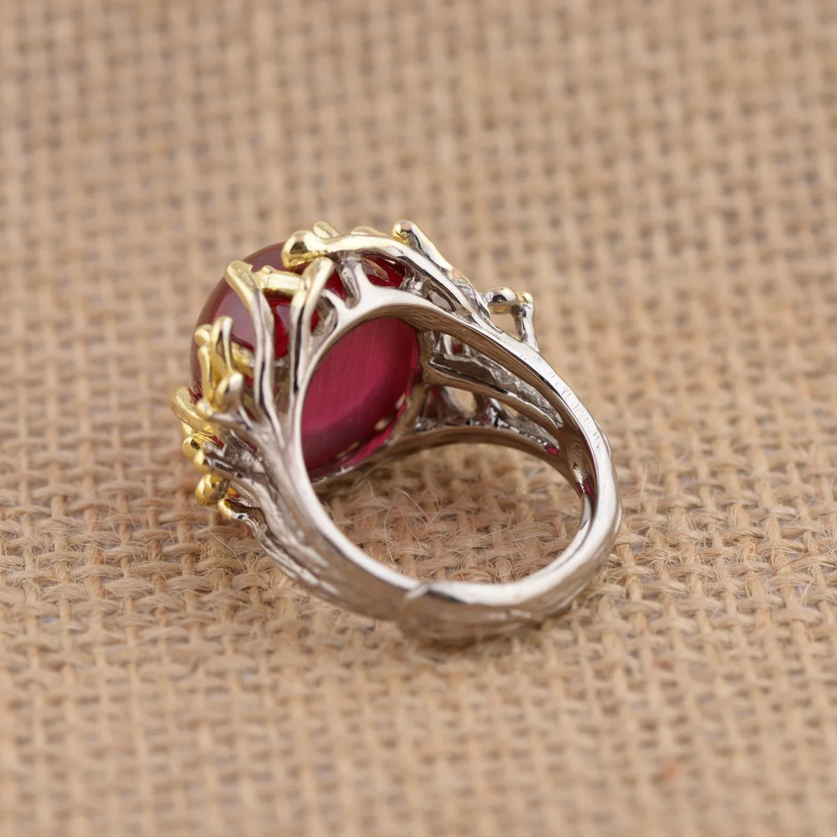 S925 silver inlaid antique silver plated ring style female models simple style atmosphere
S925 silver inlaid antique silver plated ring style female models simple style atmosphere