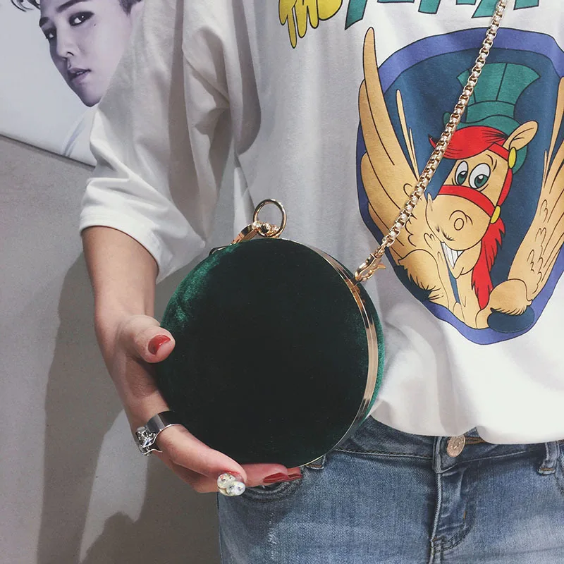 Matte Round Ball Handbags Women Famous Brand Retro Leather Velvet Box Bag Fashion Chain Shoulder Clutches Bags
Matte Round Ball Handbags Women Famous Brand Retro Leather Velvet Box Bag Fashion Chain Shoulder Clutches Bags