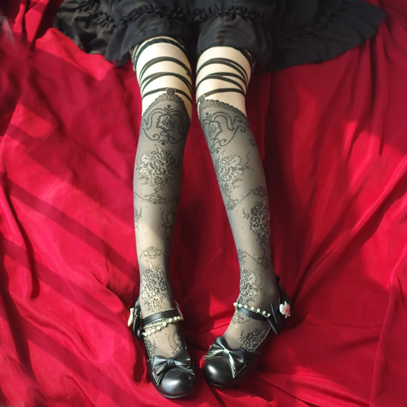 Princess sweet lolita stocking Half-stockings with false suspension straps jointed by Japanese Harajuku wind stockings WXL013
Princess sweet lolita stocking Half-stockings with false suspension straps jointed by Japanese Harajuku wind stockings WXL013