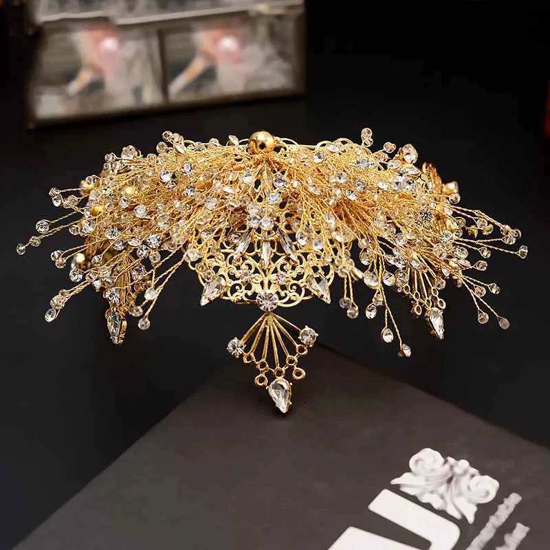 Luxury Gold Crystal Queen Crowns and Earrings Set Wedding Bride Princess Crown Bridal Diadem Hair Accessories Baroque Headband
Luxury Gold Crystal Queen Crowns and Earrings Set Wedding Bride Princess Crown Bridal Diadem Hair Accessories Baroque Headband