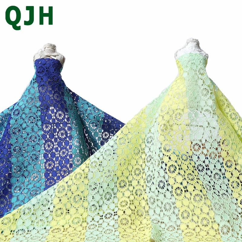 African Lace Fabric 2019 Double Color Embroidered Nigerian Laces Fabrics 1 Yard High Quality Cotton&Polyester Tulle Party Dress
African Lace Fabric 2019 Double Color Embroidered Nigerian Laces Fabrics 1 Yard High Quality Cotton&Polyester Tulle Party Dress