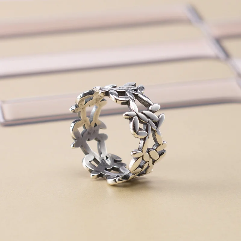 Retro Vintage Silver Color Large Leaf Rings for Women Open Finger Statement Rings Wedding Jewelry Girls Party Gifts
Retro Vintage Silver Color Large Leaf Rings for Women Open Finger Statement Rings Wedding Jewelry Girls Party Gifts