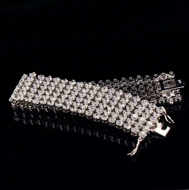 Authentic 100% 925 Sterling Silver Link Chain Bracelet Cubic Zirconia Micro Pave CZ Crystal Bracelet Jewelry
Authentic 100% 925 Sterling Silver Link Chain Bracelet Cubic Zirconia Micro Pave CZ Crystal Bracelet Jewelry