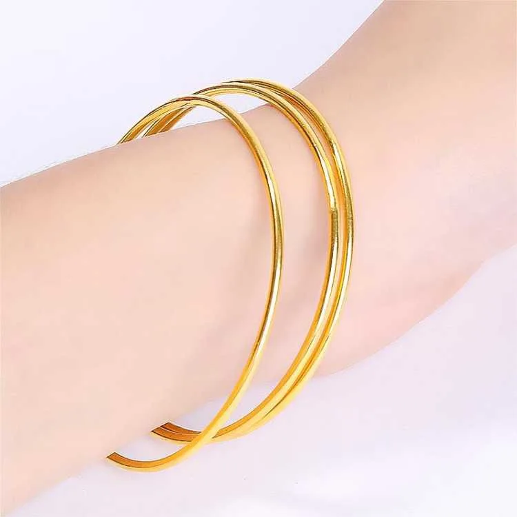 Light Yellow Gold Color Smooth Design Thin Bracelet For Women Exquisite Bracelet Wedding Jewelry Gift Diameter 7.2cm
Light Yellow Gold Color Smooth Design Thin Bracelet For Women Exquisite Bracelet Wedding Jewelry Gift Diameter 7.2cm