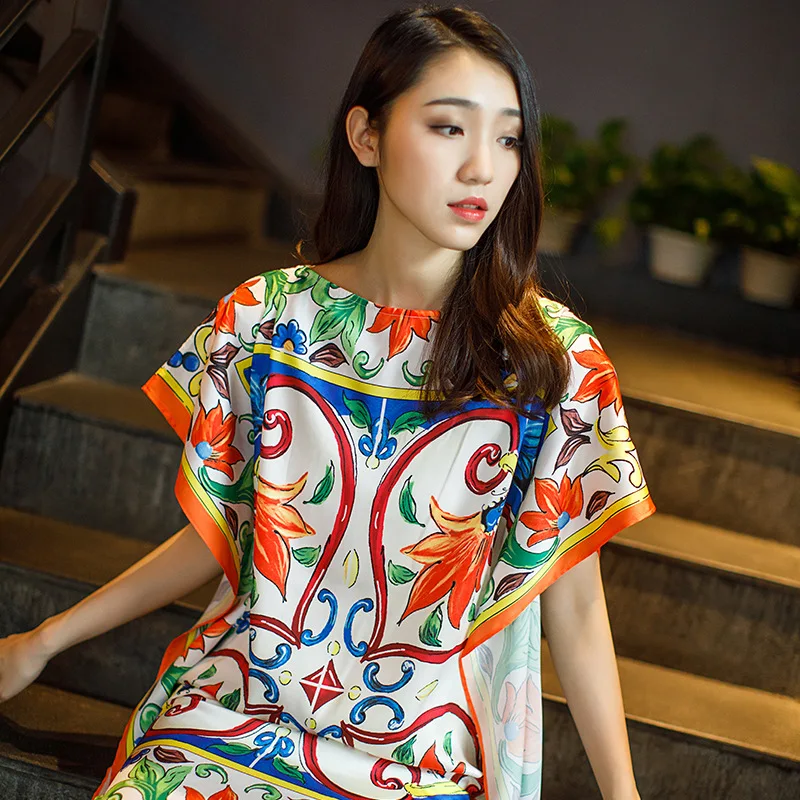 New 2019 summer new style women's wear color printing dress, short sleeves, loose personality, scarf
New 2019 summer new style women's wear color printing dress, short sleeves, loose personality, scarf