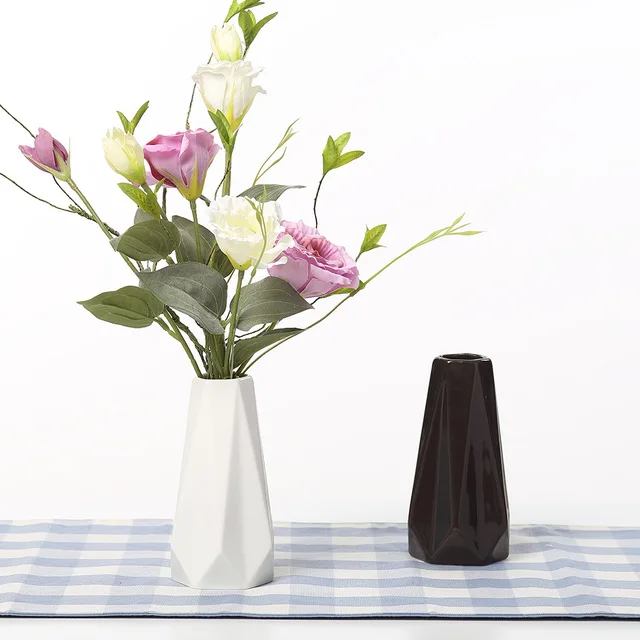 Ceramic White Vases Tabletop Flower Vase European Style Home Decor Black Vase Fashion Flowerpot Desk Decor Best Gifts
Ceramic White Vases Tabletop Flower Vase European Style Home Decor Black Vase Fashion Flowerpot Desk Decor Best Gifts