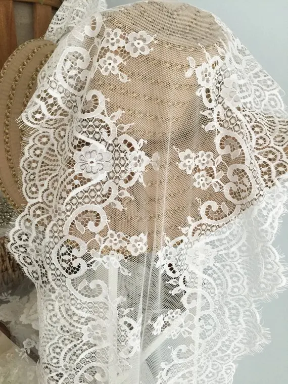 3 Yards Off White Eyelash Chantill Lace Trim for Sewing Craft Supplies Wedding Table Runner Bouquet Ceremony 37 cm Wide
3 Yards Off White Eyelash Chantill Lace Trim for Sewing Craft Supplies Wedding Table Runner Bouquet Ceremony 37 cm Wide