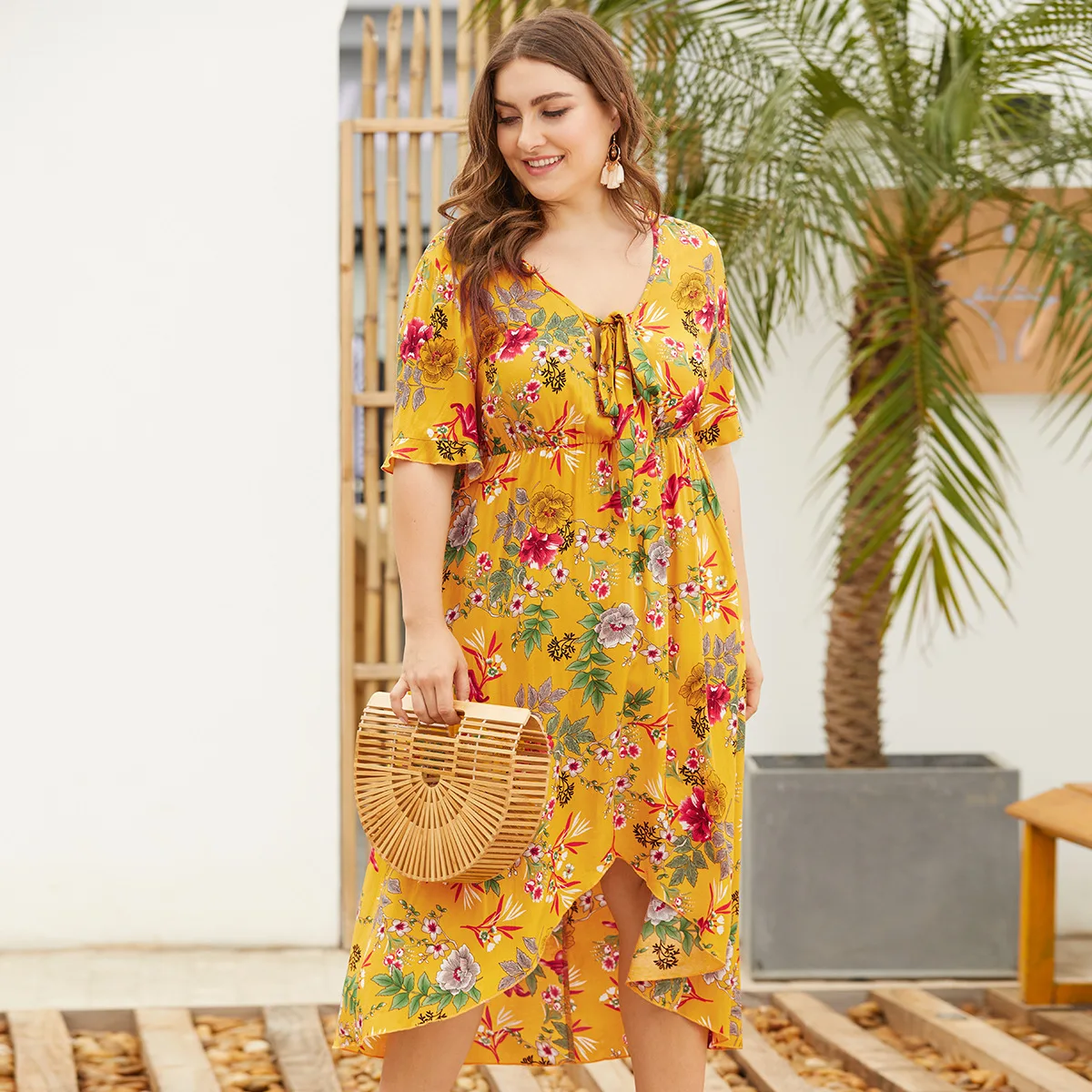 4xl Holiday beach dress plus size v-neck yellow floral summer dress chiffon long maxi dress big size loose large women vestidos
4xl Holiday beach dress plus size v-neck yellow floral summer dress chiffon long maxi dress big size loose large women vestidos