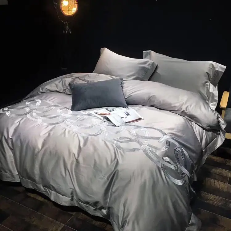 Luxury 100S Egyptian Cotton Solid Embroidery Royal Bedding Set King Queen Wedding Bed Sheet Cover set Duvet Cover 4pcs silver
Luxury 100S Egyptian Cotton Solid Embroidery Royal Bedding Set King Queen Wedding Bed Sheet Cover set Duvet Cover 4pcs silver