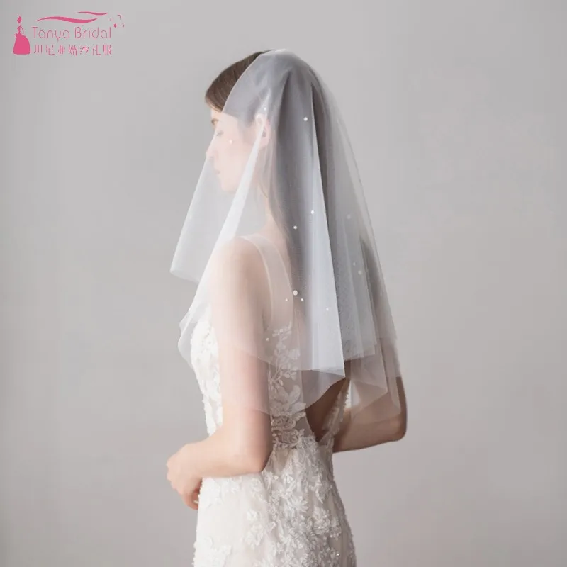 Two Layers Tulle Shoulder length Wedding Veil Ivory Pearls Wedding Veils Short velos de novia With Comb DV614
Two Layers Tulle Shoulder length Wedding Veil Ivory Pearls Wedding Veils Short velos de novia With Comb DV614