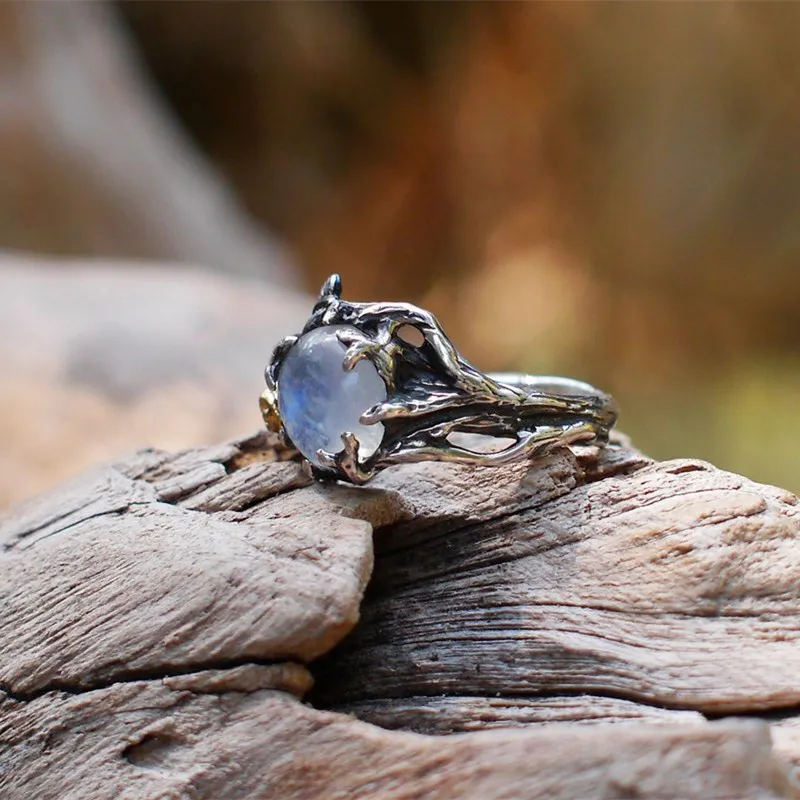 Best Selling Vintage Retro Tree Leaf Natural Moonstone Stone Ring Silver Plated Rings for Women Engagement Christmas Jewelry
Best Selling Vintage Retro Tree Leaf Natural Moonstone Stone Ring Silver Plated Rings for Women Engagement Christmas Jewelry