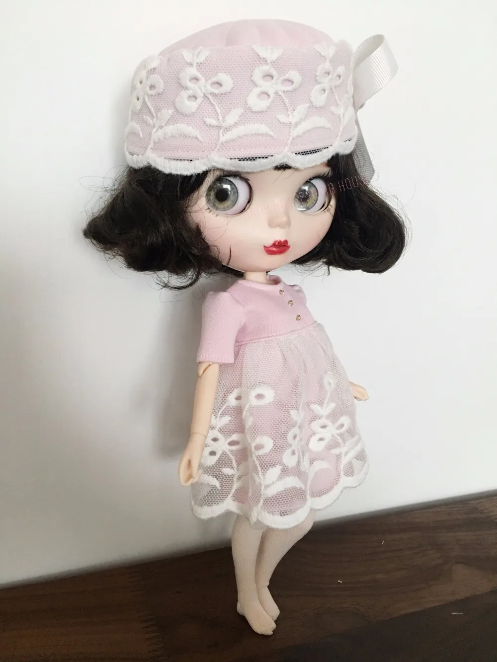 3PCS/Set Retro Ladies Installed Clothes for dolls Dress+ hat+ socks Ladies Fitted for Blyth Licca Dolls lady suits Accessories
3PCS/Set Retro Ladies Installed Clothes for dolls Dress+ hat+ socks Ladies Fitted for Blyth Licca Dolls lady suits Accessories