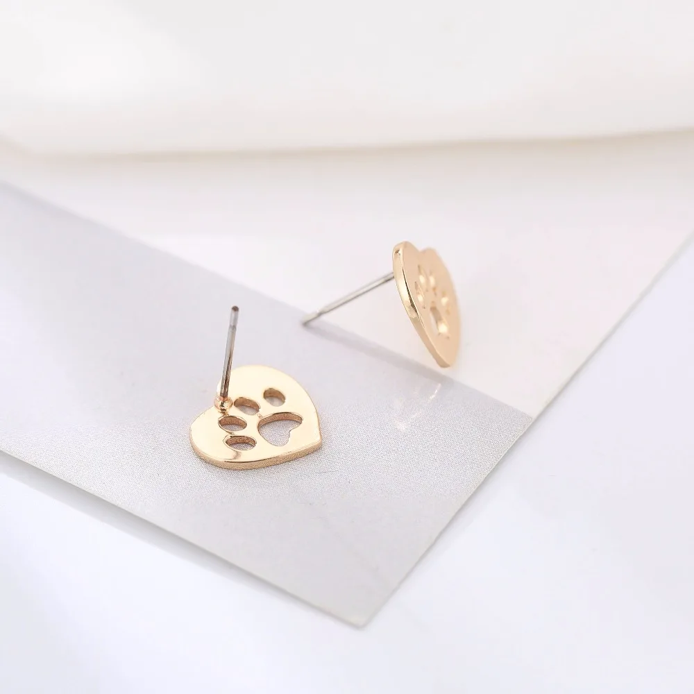 Tiny Pet Dog Paw Heart Stud Earrings Animal Jewelry Earring For Women Bijoux Femme
Tiny Pet Dog Paw Heart Stud Earrings Animal Jewelry Earring For Women Bijoux Femme