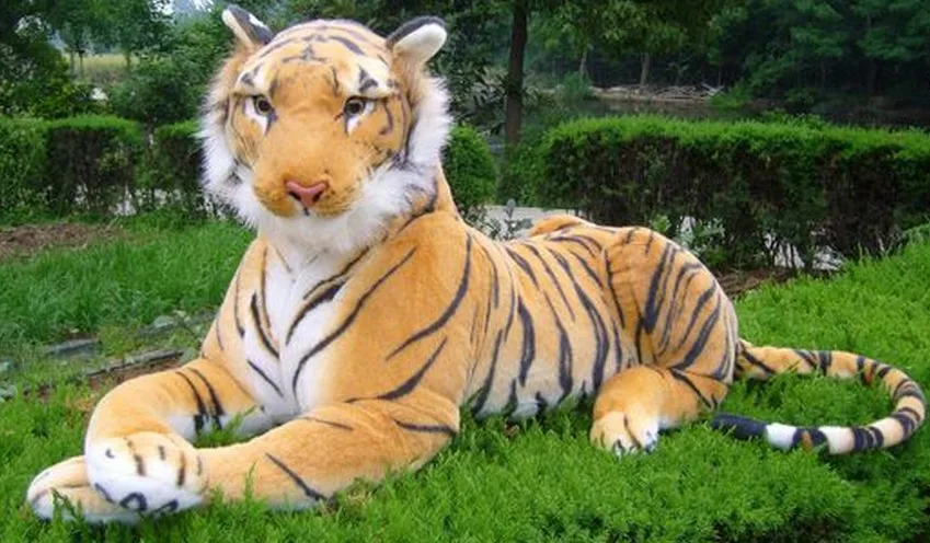 Free shipping The simulation tiger toy plush soft toy 130cm size big size Christmas gift Soft Stuffed Toy
Free shipping The simulation tiger toy plush soft toy 130cm size big size Christmas gift Soft Stuffed Toy