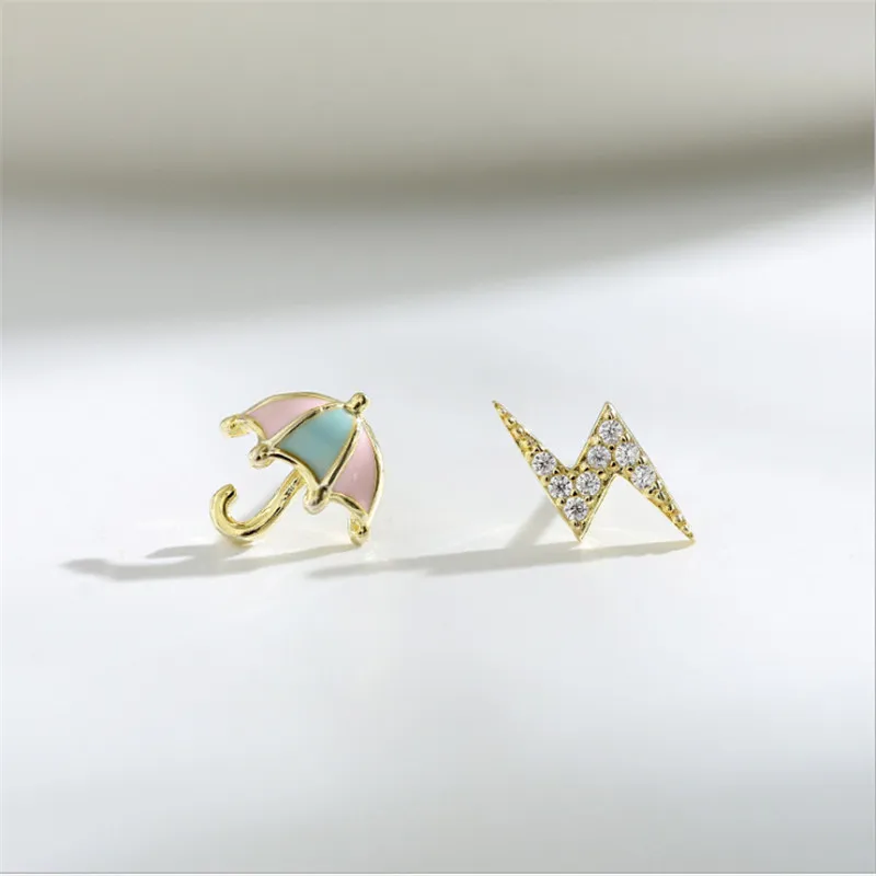 HEYLUOKE hot new creative simple personality lightning umbrella asymmetric earrings temperament fashion
HEYLUOKE hot new creative simple personality lightning umbrella asymmetric earrings temperament fashion