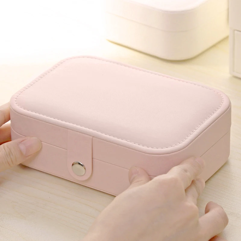 Fashion Simple Girl Earrings Plate Jewelry Box Protable Leather Earrings Ring Case Multi-function Jewelry Storage Box Supplies
Fashion Simple Girl Earrings Plate Jewelry Box Protable Leather Earrings Ring Case Multi-function Jewelry Storage Box Supplies