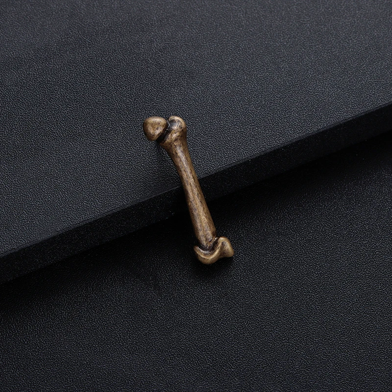 Best Femur Lapel Pins Medical Gift Doctors Nurses Women Fashion Jewelry Ancient Gold Color Brooches Pins Women Men Accessories
Best Femur Lapel Pins Medical Gift Doctors Nurses Women Fashion Jewelry Ancient Gold Color Brooches Pins Women Men Accessories