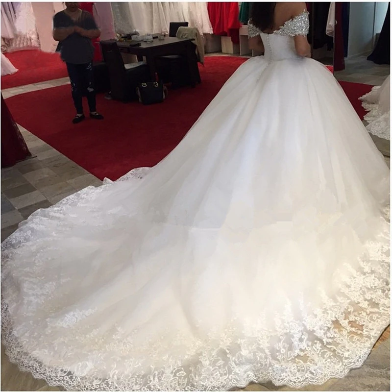 New Arrival Off The Shoulder Wedding Dresses Boat Neck Beads Lace Bridal Dress Romantic Ball Gown
New Arrival Off The Shoulder Wedding Dresses Boat Neck Beads Lace Bridal Dress Romantic Ball Gown