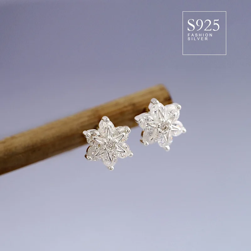 925 sterling svsmall snowflakes earrings female fashion wild little stars inlaid earrings for women gifts
925 sterling svsmall snowflakes earrings female fashion wild little stars inlaid earrings for women gifts