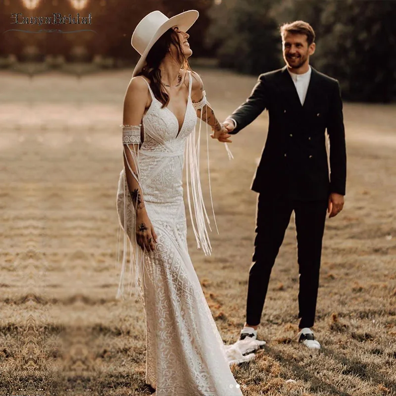 Romantic Gothic Wedding Dresses Fairy Lace Elegant Bridal Gowns Mermaid V-Neck Vestido De noivas Abiti da sposa Chic DW154
Romantic Gothic Wedding Dresses Fairy Lace Elegant Bridal Gowns Mermaid V-Neck Vestido De noivas Abiti da sposa Chic DW154