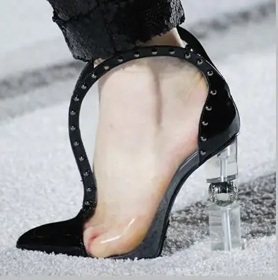 Moraima Snc Rumway Transaprent Thick Heels Woman Pumps Pointed Toe Sexy PVC High Heel Shoes Rivets Studded Dress Heels
Moraima Snc Rumway Transaprent Thick Heels Woman Pumps Pointed Toe Sexy PVC High Heel Shoes Rivets Studded Dress Heels