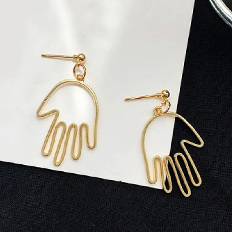 Hot Abstract Face Earrings For Women Hollow Drop Earrings Human boucle doreille femme 2019 Fashion Jewelry 
Hot Abstract Face Earrings For Women Hollow Drop Earrings Human boucle doreille femme 2019 Fashion Jewelry