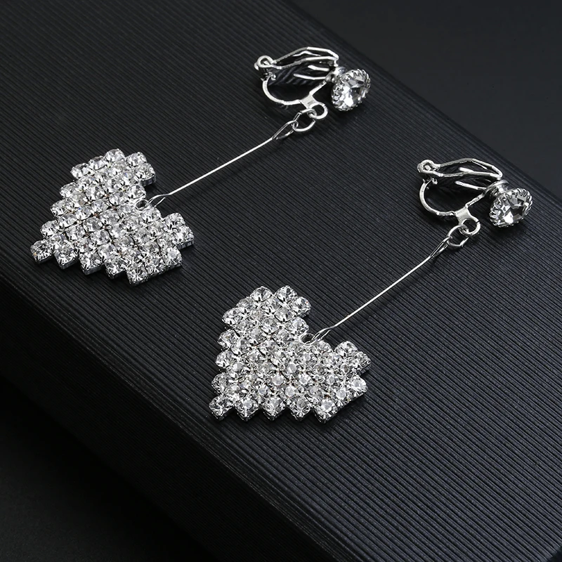 Japan Korean Cute Style Silver Color Heart Clip On Earrings Without Piercing for Girlfriend jewelry 2019 Women Wedding Ear Clips
Japan Korean Cute Style Silver Color Heart Clip On Earrings Without Piercing for Girlfriend jewelry 2019 Women Wedding Ear Clips