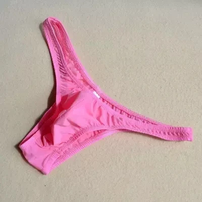 Free shipping sexy men underwear thong and G straing low-waist male translucent small bags T sexy men panties bikini
Free shipping sexy men underwear thong and G straing low-waist male translucent small bags T sexy men panties bikini