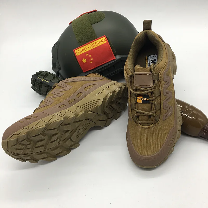 Men Outdoor Working MG Desert Shoes ultralight Male Camping Trekking Tactical Slow Shock Wear Resistant Breathable Boots
Men Outdoor Working MG Desert Shoes ultralight Male Camping Trekking Tactical Slow Shock Wear Resistant Breathable Boots