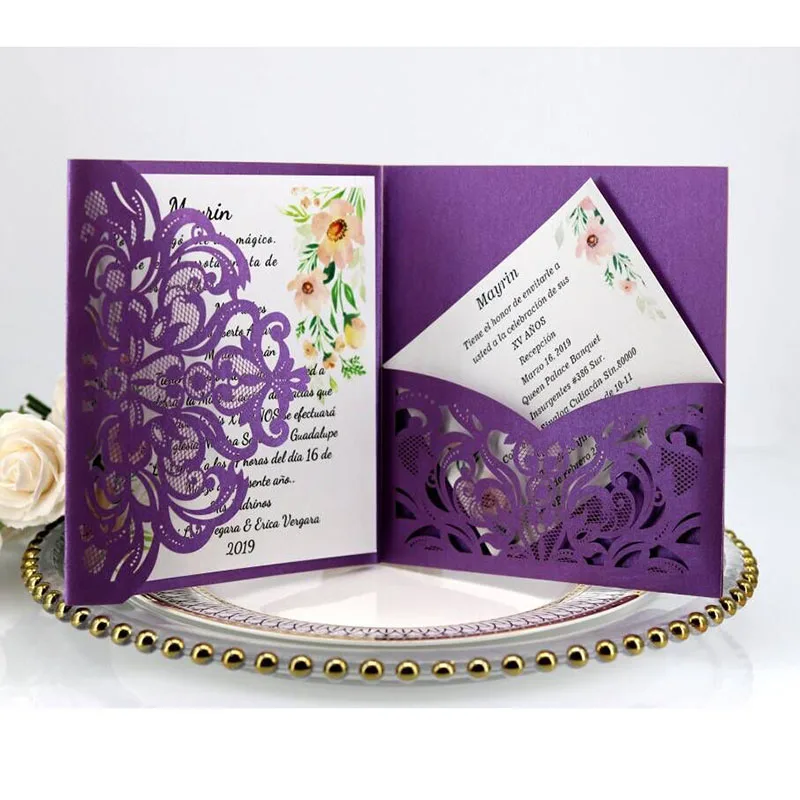 100pcs European Laser Cut Wedding Invitations Card Square Tri-Fold Lace Business Greeting Cards Wedding Party Favors Decoration
100pcs European Laser Cut Wedding Invitations Card Square Tri-Fold Lace Business Greeting Cards Wedding Party Favors Decoration