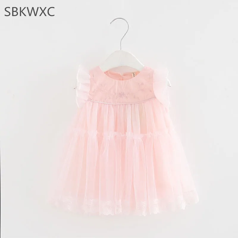 Wholesale 5pcs/lot Baby Girls Dress Baptism Embroidery Puff Sleeve Dress for Girls birthday party wedding Christening 0-2T
Wholesale 5pcs/lot Baby Girls Dress Baptism Embroidery Puff Sleeve Dress for Girls birthday party wedding Christening 0-2T
