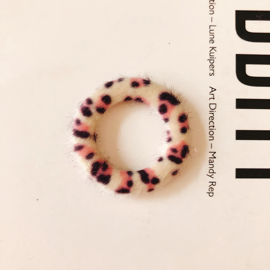 Leopard print Plush ring diy earrings jewelry making supplies hand made jewelry findings
Leopard print Plush ring diy earrings jewelry making supplies hand made jewelry findings