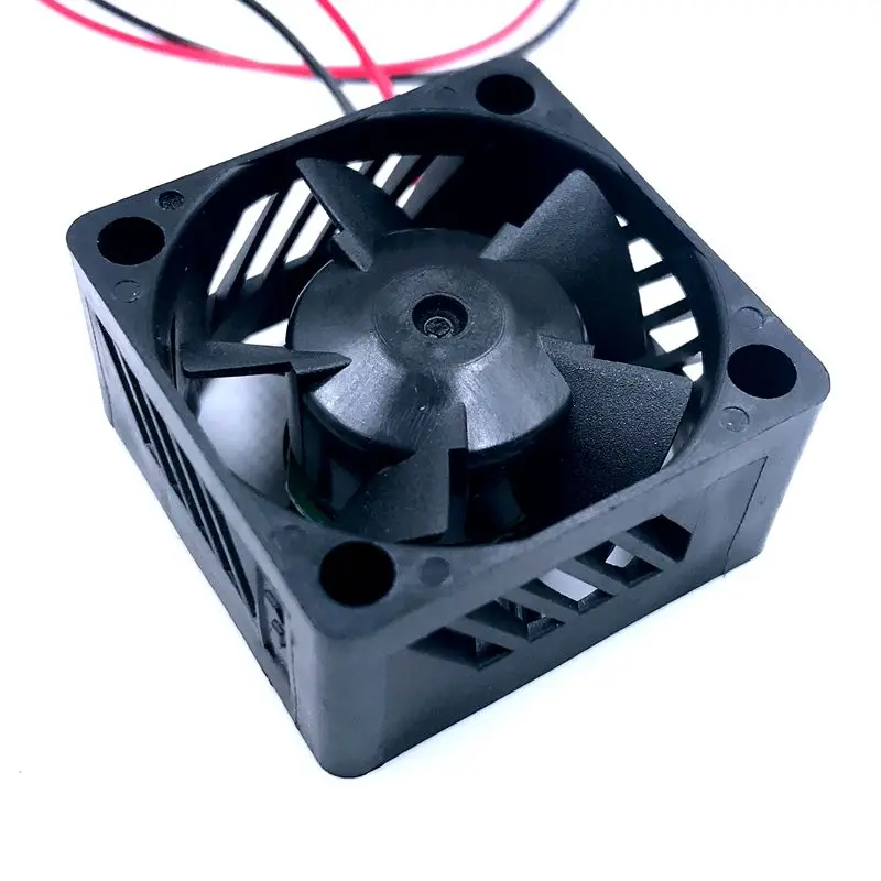 10 шт./лот U30R12MS1Z5-51 3015 12В 0.05A 2-контактный большой воздушный поток осевой вентилятор охлаждения 7200 об/мин 4.8CFM
10 шт./лот U30R12MS1Z5-51 3015 12В 0.05A 2-контактный большой воздушный поток осевой вентилятор охлаждения 7200 об/мин 4.8CFM