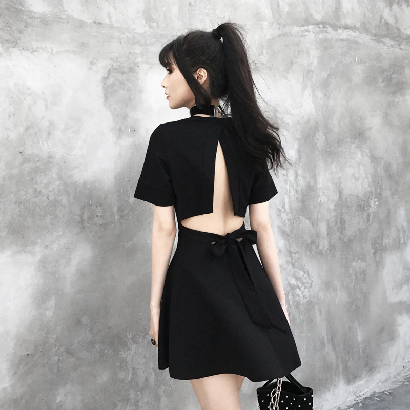 Fashion Summer Gothic Dresses For Women Backless Deep V Neck Sexy Vestidos Short Sleeve Black Dress
Fashion Summer Gothic Dresses For Women Backless Deep V Neck Sexy Vestidos Short Sleeve Black Dress