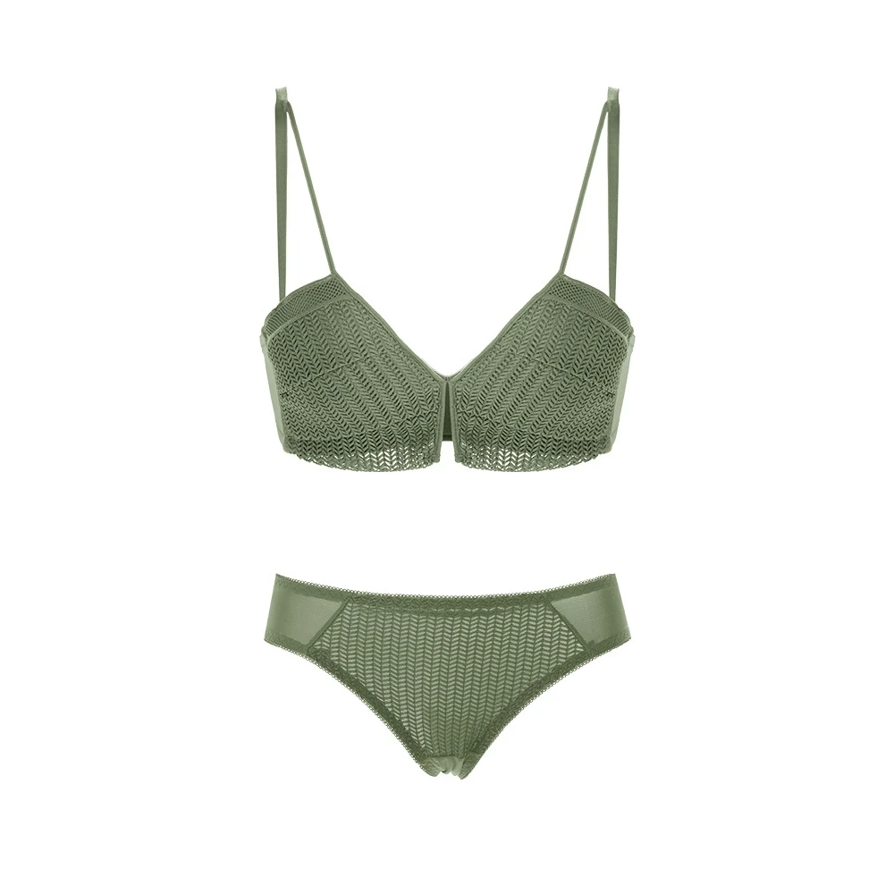 2018 floral wireless sexy bras lace lightly lined triangle bra set underwear women lingerie deep plunge V neck new arrival
2018 floral wireless sexy bras lace lightly lined triangle bra set underwear women lingerie deep plunge V neck new arrival