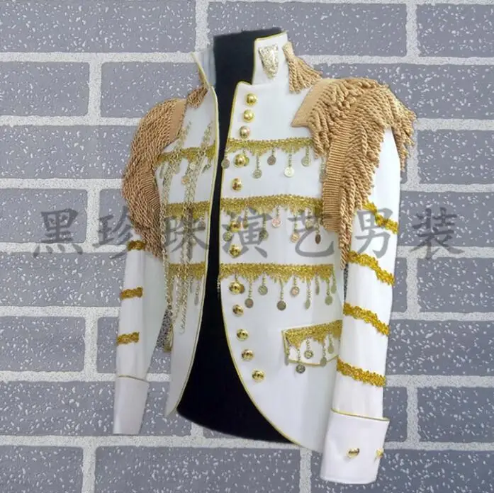 White men suits designs masculino homme terno stage costumes for singers men tassel blazer dance clothes jacket style dress rock
White men suits designs masculino homme terno stage costumes for singers men tassel blazer dance clothes jacket style dress rock