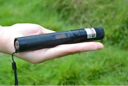 Most Powerful 1000000M Green Laser Pointer 532nm Flashlight light Burning Match,Burn Cigarettes, Light, Astronomy Lazer Hunting
Most Powerful 1000000M Green Laser Pointer 532nm Flashlight light Burning Match,Burn Cigarettes, Light, Astronomy Lazer Hunting