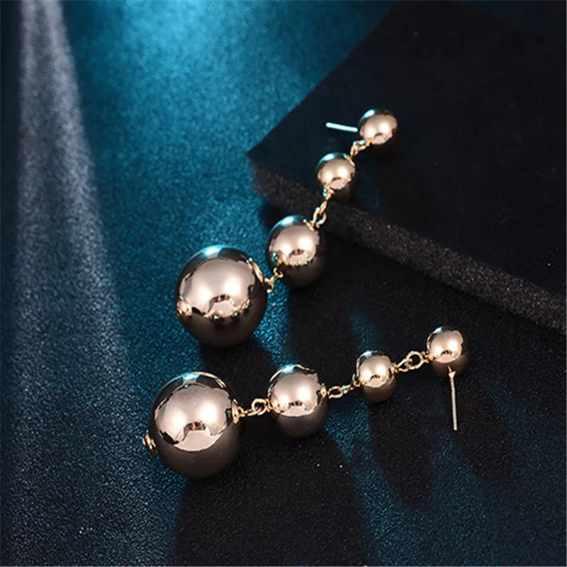 2018 Top Statement Earrings Gold Color Metal Ball Pendant Long Earrings For Women Fashion Party Earring Gift Jewelry Wholesale
2018 Top Statement Earrings Gold Color Metal Ball Pendant Long Earrings For Women Fashion Party Earring Gift Jewelry Wholesale
