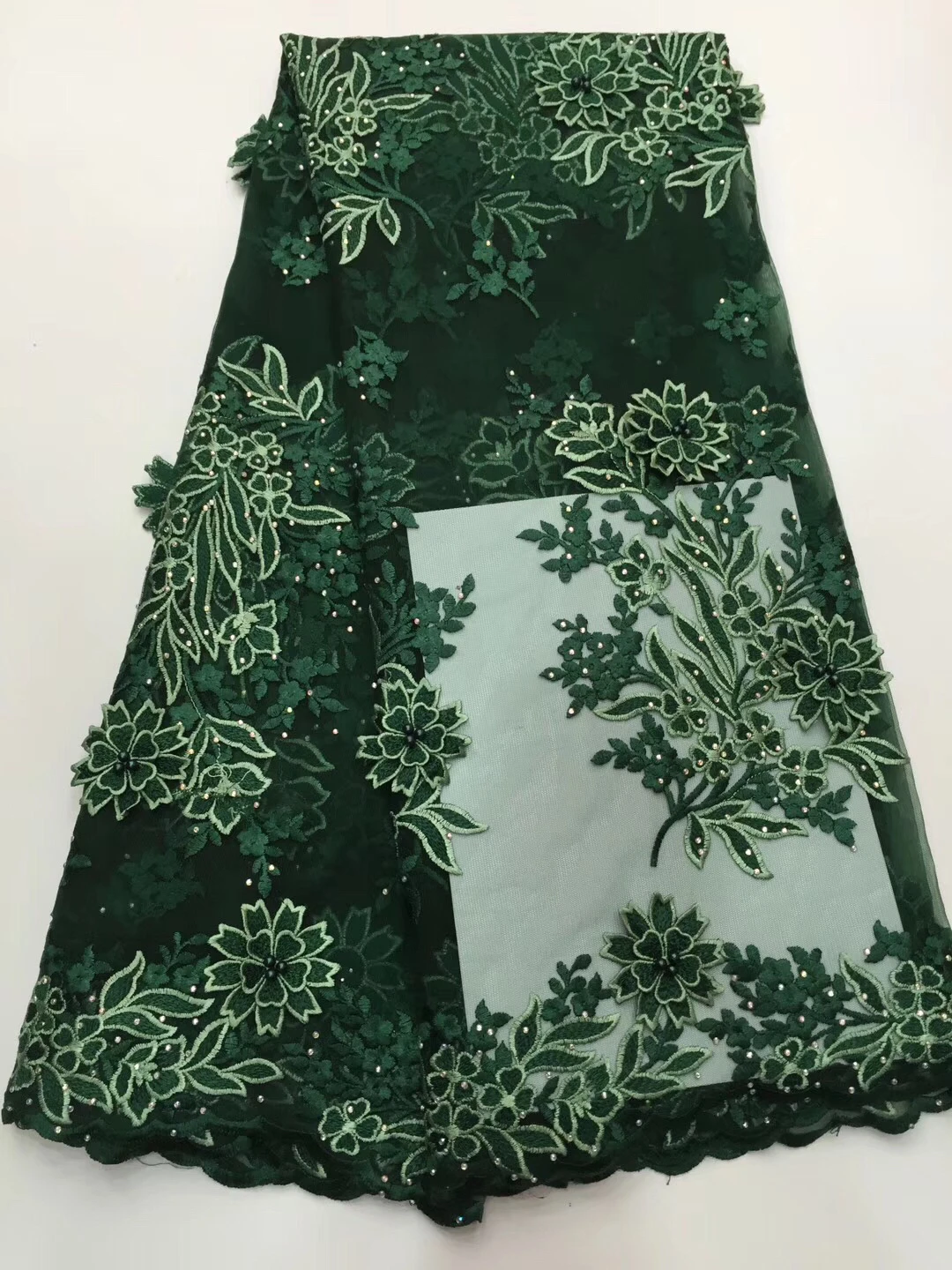 Latest African Lace Fabric Embroidered 3d Flower Nigerian Lace Fabrics High Quality Lovely French Lace Fabric CD69
Latest African Lace Fabric Embroidered 3d Flower Nigerian Lace Fabrics High Quality Lovely French Lace Fabric CD69