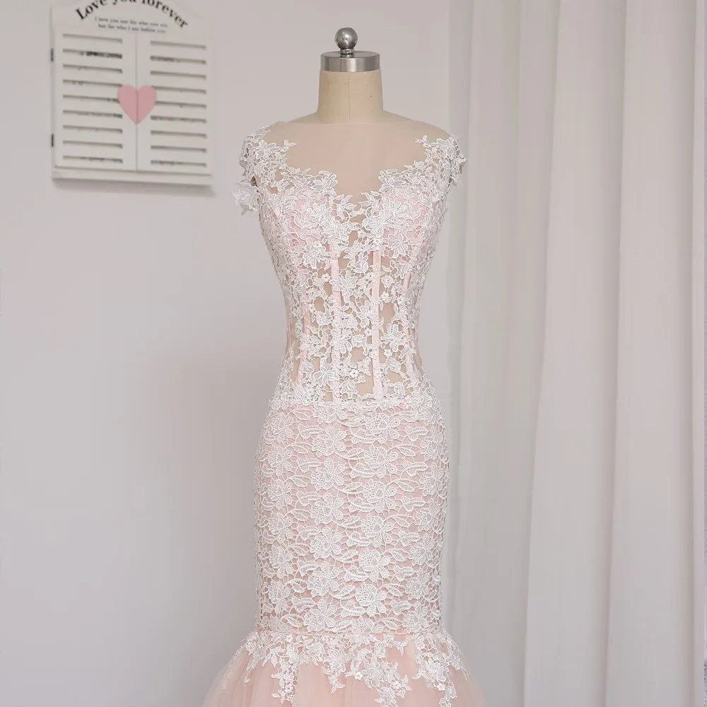 Champagne Prom Dresses Mermaid See Through Tulle Appliques Lace Long Prom Gown Evening Dresses Evening Gown
Champagne Prom Dresses Mermaid See Through Tulle Appliques Lace Long Prom Gown Evening Dresses Evening Gown