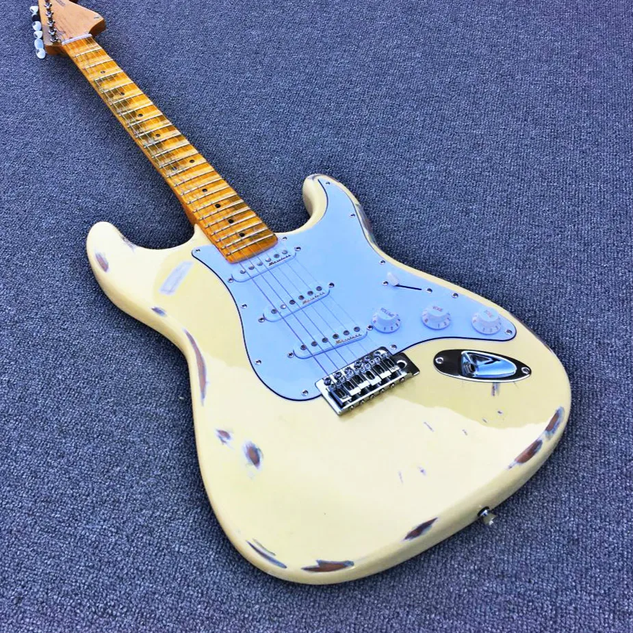 High quality FDST-1016 Antique Do old cream white color solid body wave maple fretboard big head electric guitar, Free shipping
High quality FDST-1016 Antique Do old cream white color solid body wave maple fretboard big head electric guitar, Free shipping
