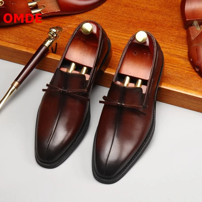 OMDE Italian Style Bowknot Formal Shoes Men Loafers High-end Handmade Dress Shoes Business Office Shoes Men's Wedding Shoes
OMDE Italian Style Bowknot Formal Shoes Men Loafers High-end Handmade Dress Shoes Business Office Shoes Men's Wedding Shoes