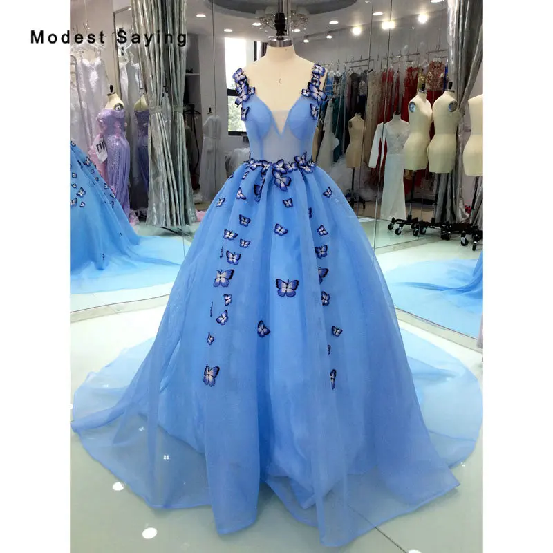 Sexy Backless Sky Blue Ball Gown Embroidery Butterfly Applique Evening Dresses 2018 with Straps Party Prom Gown vestido de festa
Sexy Backless Sky Blue Ball Gown Embroidery Butterfly Applique Evening Dresses 2018 with Straps Party Prom Gown vestido de festa