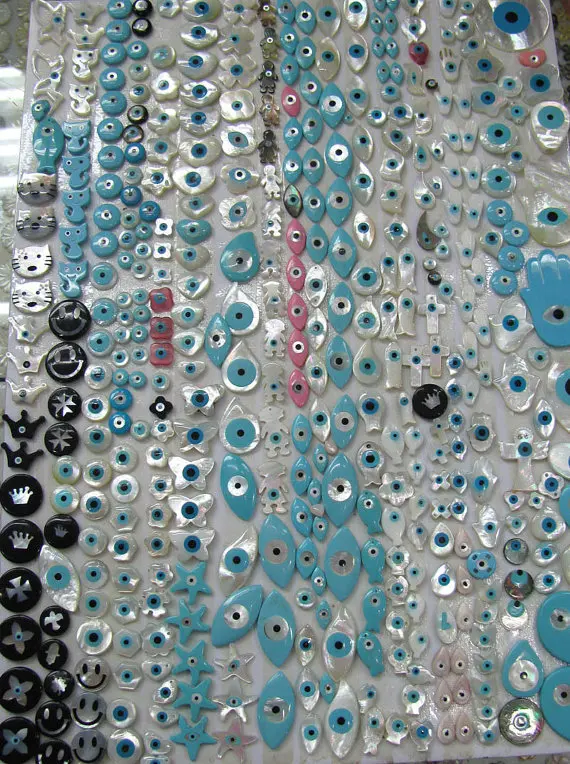 top quality horse eye shell MOP 12x18mm 50pcs,mother of pearl roundel hamsa oval clove cross hand star evil mixed cabochons bead
top quality horse eye shell MOP 12x18mm 50pcs,mother of pearl roundel hamsa oval clove cross hand star evil mixed cabochons bead